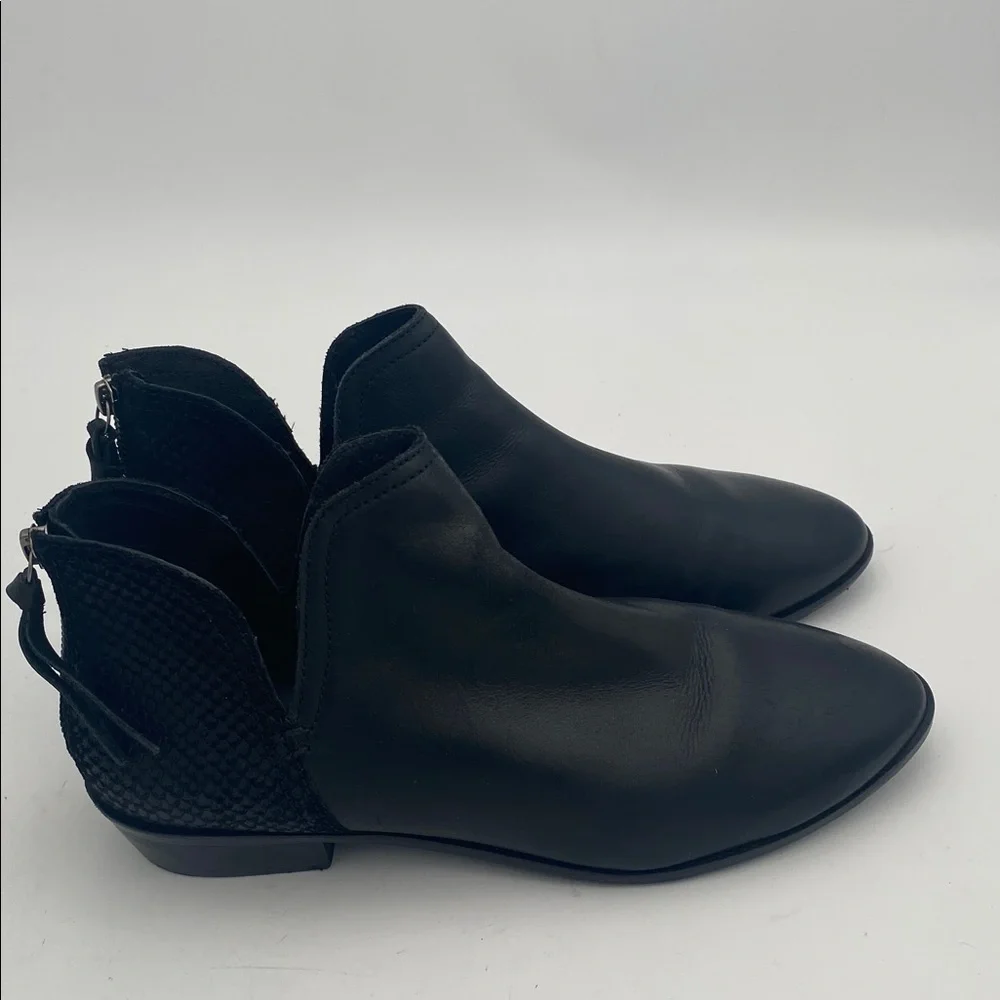 Kenneth Cole Reaction Black Leather and suede women 11.5M casual office retro